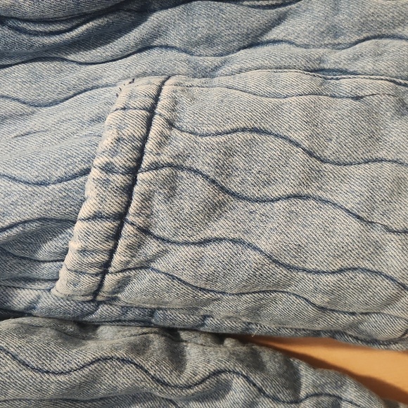 Zara size 9/10 quilted denim cardigan - Picture 3 of 3